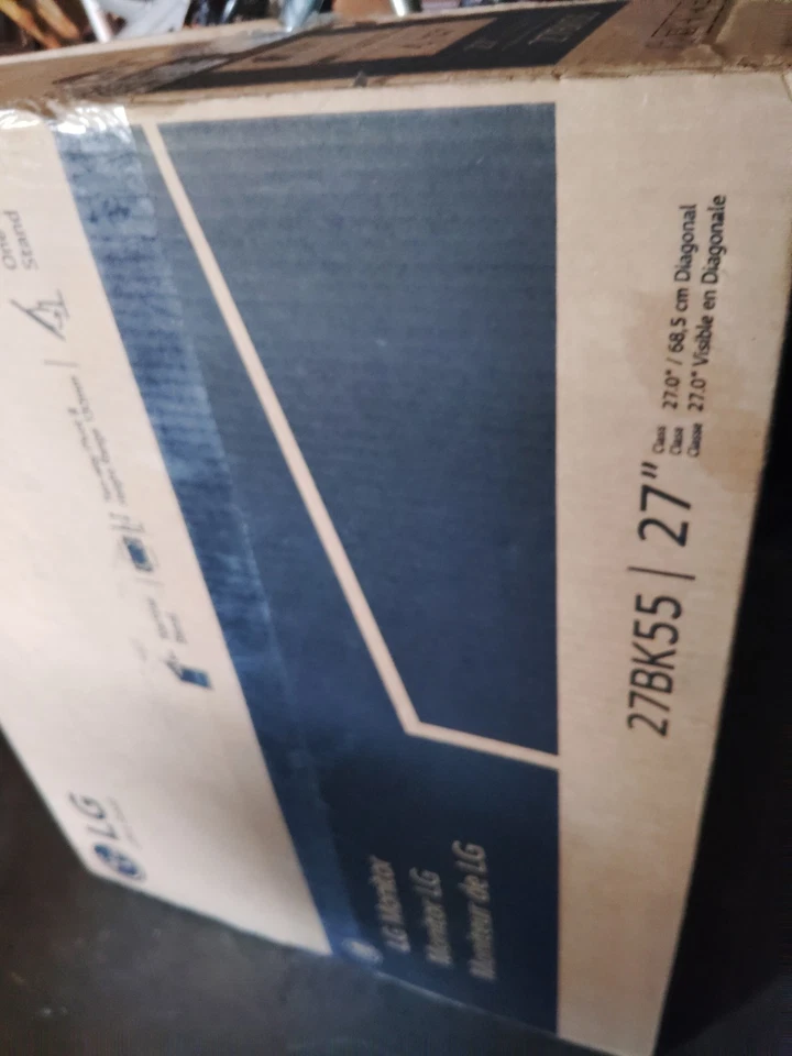 LG 27" LED LCD Monitor 1080p 27BK550Y NEW - Image 4 of 4