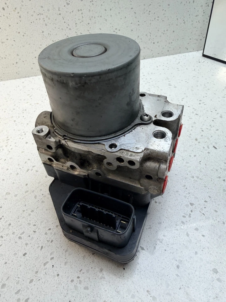 2008-2010 Scion xB 2.4L ABS Anti Lock Brake Pump Module 89541-12510 OEM B371-1 Foto 4 de 4