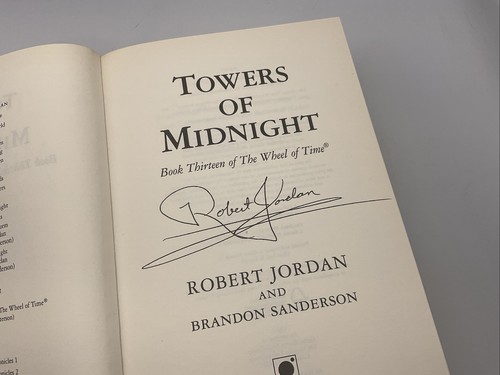 Jordan/Sanderson - Towers Of Midnight: Book 13 of the Wheel of Time Signed Copy - Foto 17 di 19
