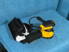 DEWALT Orbital Sander Kit, 5-Inch, Variable Speed (DWE6423K) (S1K4)