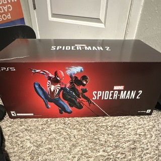 Marvel Spider Man 2 PS5 Collector's Edition Box Venom Statue Steelbook