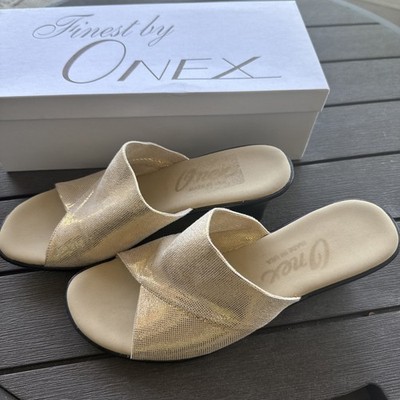 Onex Nora platinum shimmer elastic Wedge Sandal Women's US size 8 Never Worn