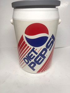 VINTAGE PEPSI CAN COOLER PLASTIC  SEAT
