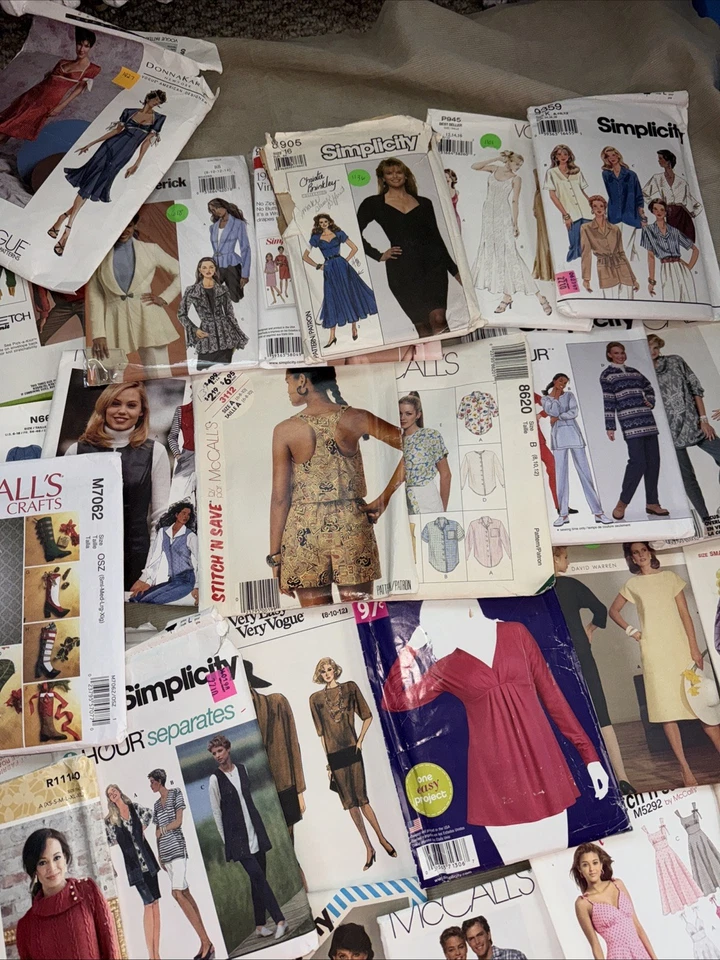 Lot of 41 Modern + VTG Sew Patterns Women S-M-L Cut As Is Dress Tops Knit Vogue - Image 4 of 4