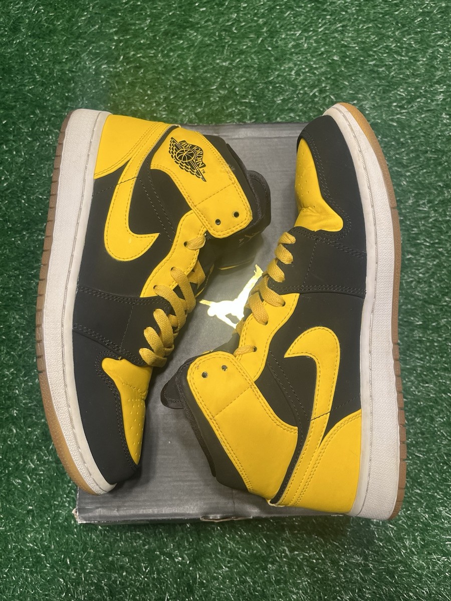 Size 9.5 - Air Jordan 1 Retro 2017 Mid New Love 886916681041