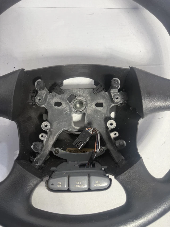 Volante Pontiac Grand Am 1999-2005 usado Foto 4 de 4