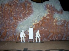 TOY SOLDIERS STRETCHER BEARERS 54MM MARX COMPATIBLE