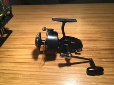 Vintage Garcia Mitchell MIDNIGHT BLUE 406 Spinning Reel -SN: 493190 VERY GOOD