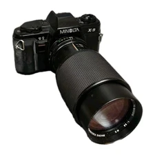 Minolta X-9 35mm SLR Film Camera With 75-200 Zoom Macro Focusing Lens Untested