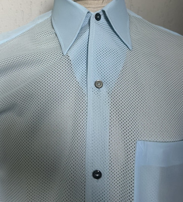 1960s 1970s Men's Blue 100% Nylon Shirt Vintage European Summer 36