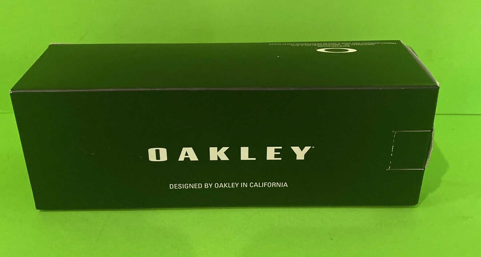 Sunglasses Of Eye Oakley FIELD Day OY8007 01 Satin Black Calibre.50