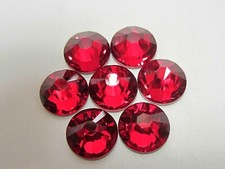 30ss SIAM maxima FLAT BACK PRECIOSA Rhinestones 18pcs