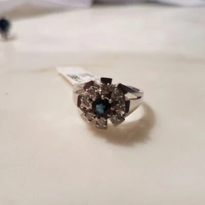 feiner Weissgoldring Rosettenring Brillantrosette Saphir Brillanten 0,32 ct Gr55 - Bild 1 von 3