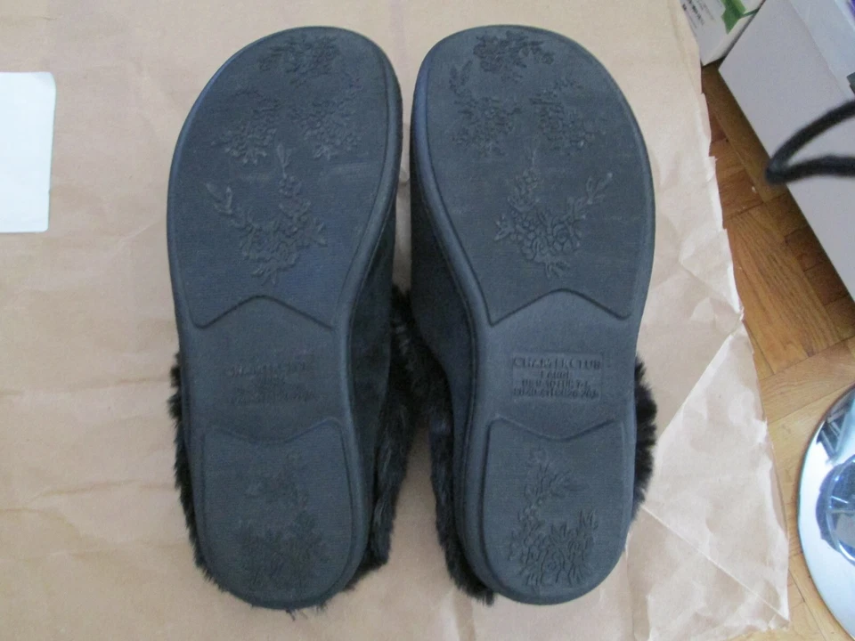 Zapatillas de espuma viscoelástica, de Charter Club. Negro. Grande. Foto 2 de 2