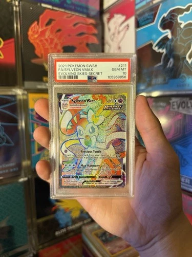 2021 Sylveon Vmax 211/203 Secret Evolving Skies PSA 10