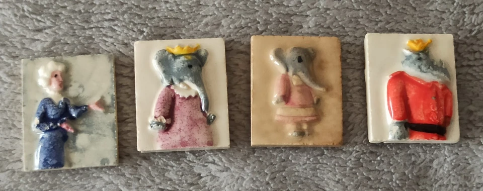 4 Fèves Babar. dessins animés TV, Babar l'éléphant. céramique MH moulin huile 👀 - Photo 1/1