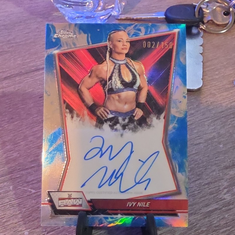 Topps Chrome WWE Ivy Nile RAW Red Brand Autographs Blue Refractor Auto 002 /150