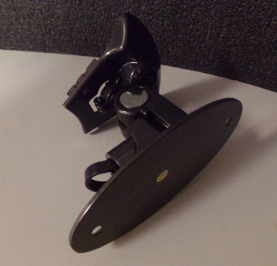 低调监视器安装适用于多达 23 英寸显示器 39A145 (M) — 第 4/4 张图片