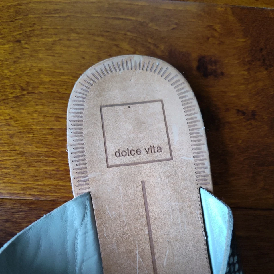 Dolce Vita Sandals Womens Size 9.5M Gray Derby snake skin slip On Flat Shoes - Image 2 of 4