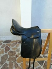 Sella Wienna  da dressage usata. Con sottopancia. Misure seggio 40, arcione 17, 
