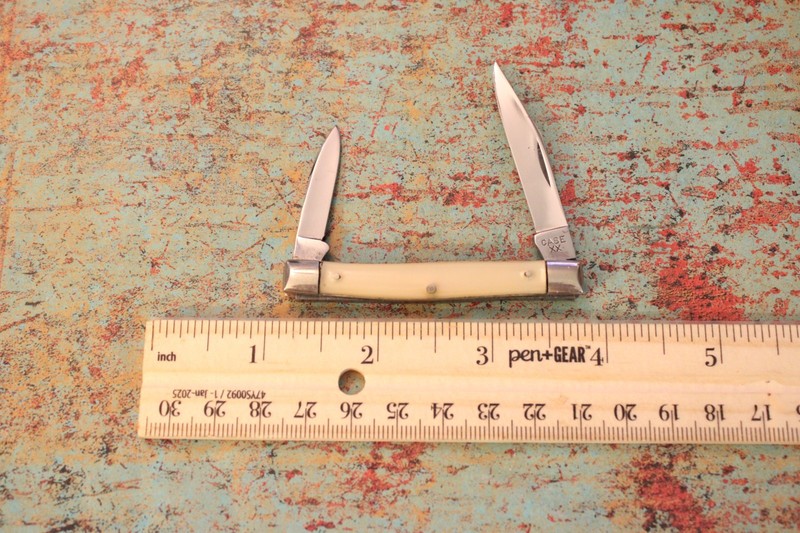 1940-65 Case XX USA Imitation Pearl 2 Blade Serpentine Knife 9233