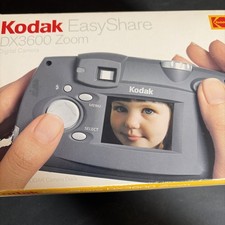 Kodak EasyShare DX3600 Zoom 2.2MP Digital Camera - Silver