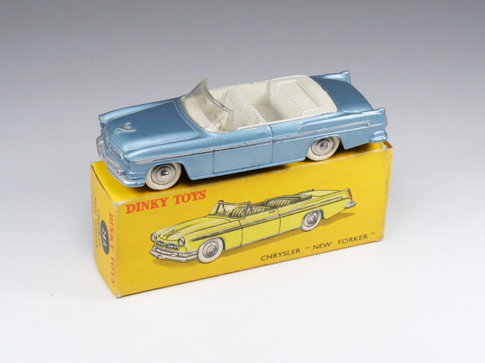 Dinky France 24A, Chrysler New Yorker - Free Price Guide & Review