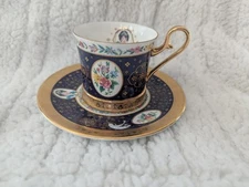 Vintage Avon Honor Society Tea/Coffee Cup & Saucer 1995 Excellent Condition