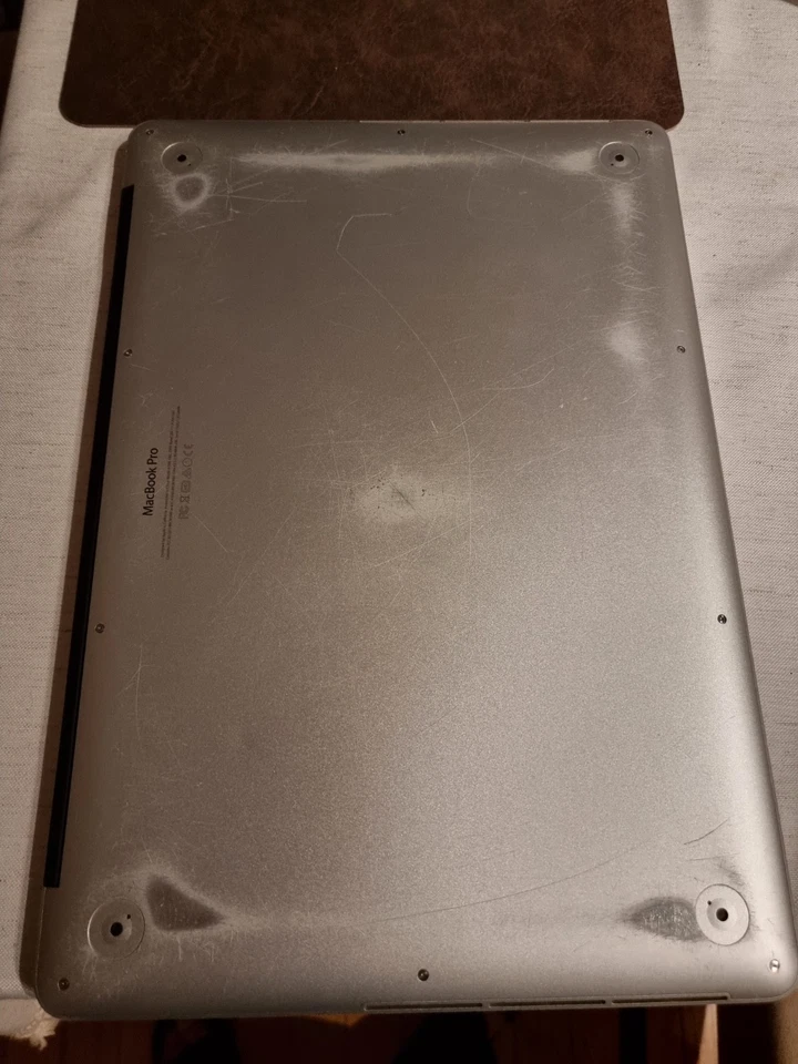 Apple MacBook Pro - i7 16GB | 256GB Silver | 15" | 2015 - Image 3 of 4