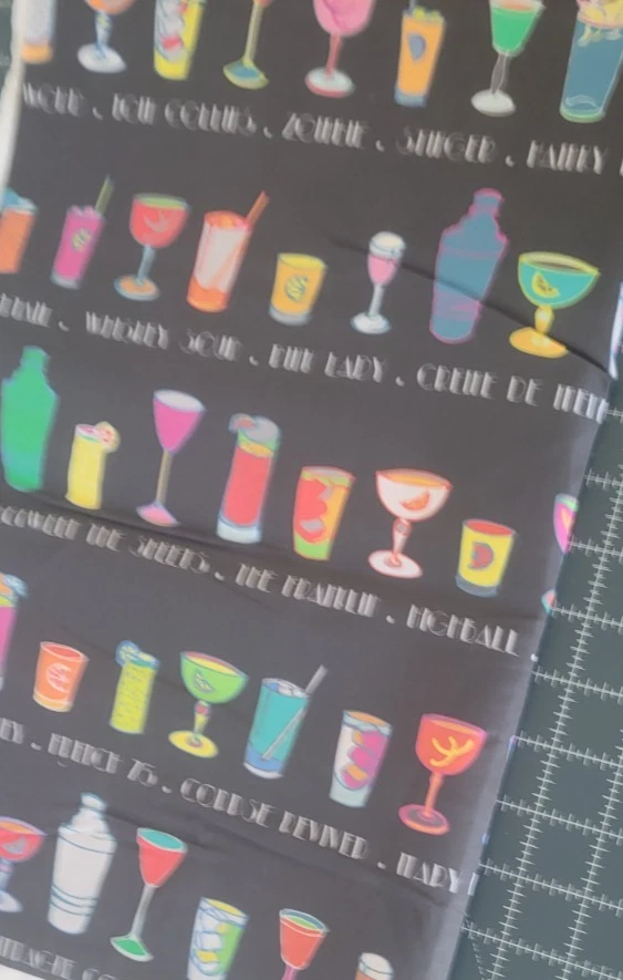 Tela de algodón de firma de pétalos de bebida mixta por yarda - tela de flor de cuchara Foto 2 de 4