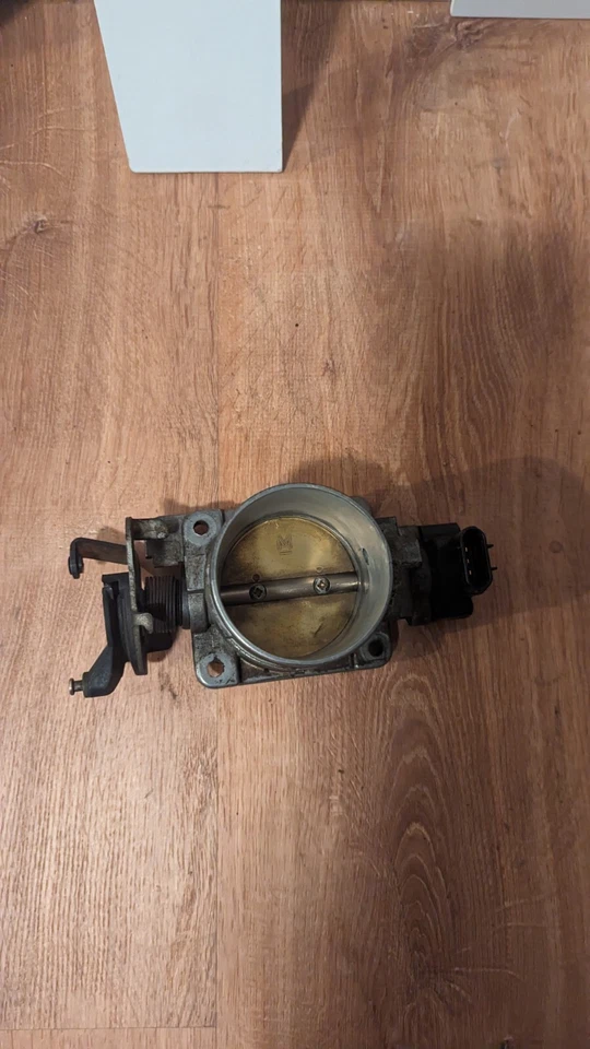 Mercury Grand Marquis Crown Victoria Town Car Acelerador Carrocería Portado Pulido Foto 4 de 4