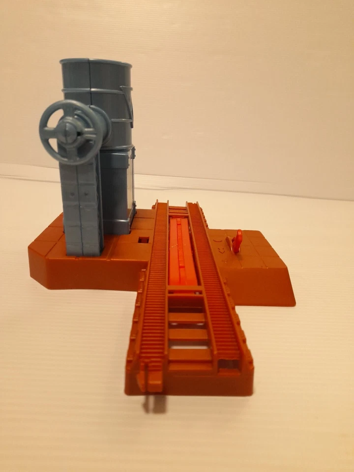 Thomas and Friends Trackmaster Water Tower BDP11 Sin pistas Torre de agua solamente #3 Foto 3 de 4