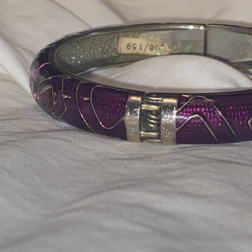 Vtg Hinged Bangle Enamel Purple Violet Clamper Silvertone Geometric Design - Picture 6 of 9