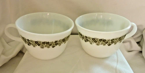 Two Vintage Pyrex, Crazy Daisy, Spring Blossom Green, Milk Glass Coffee Mug