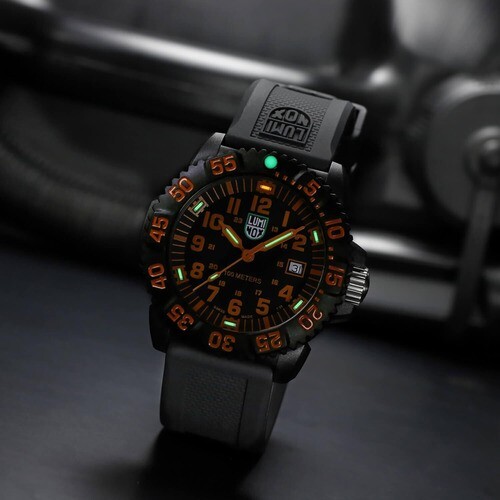 Luminox Sea Lion X22059 Carbonox Mens 100m Black Orange Dial 44mm 