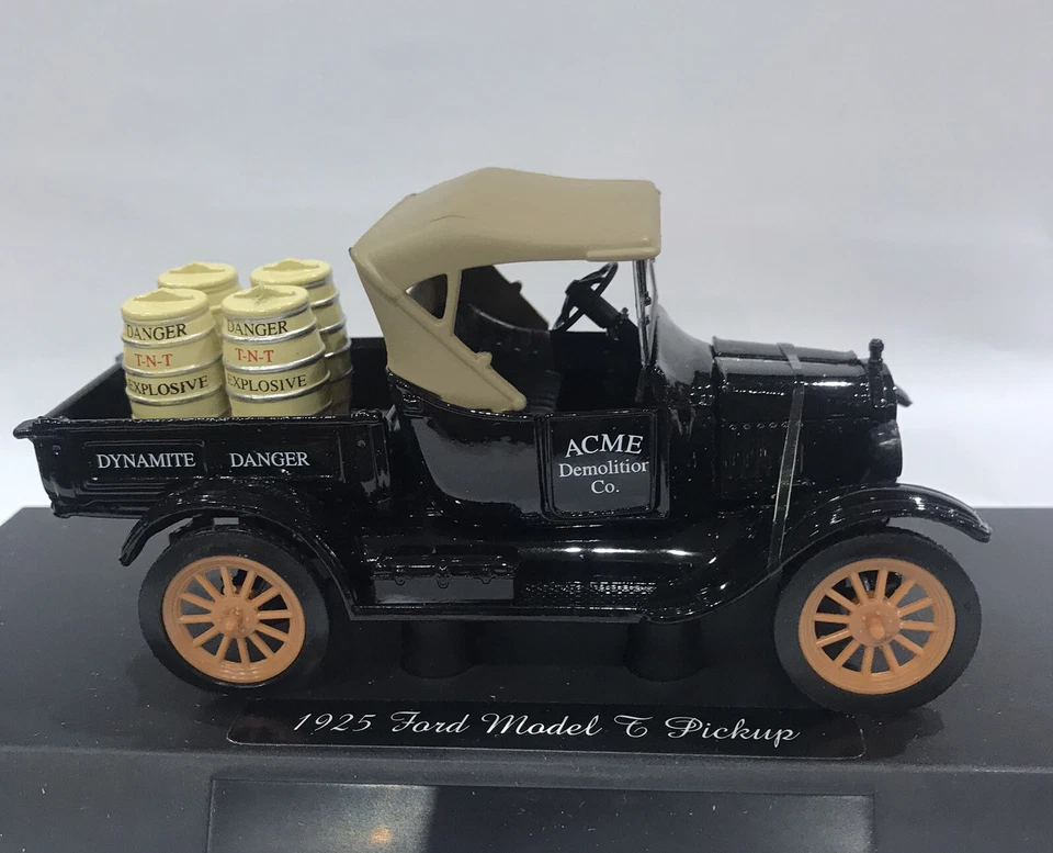 modellino Ford Model F Pickup 1925  ACMe Demolitior CO. 1:32  Sport Die-cast - Immagine 3 di 4