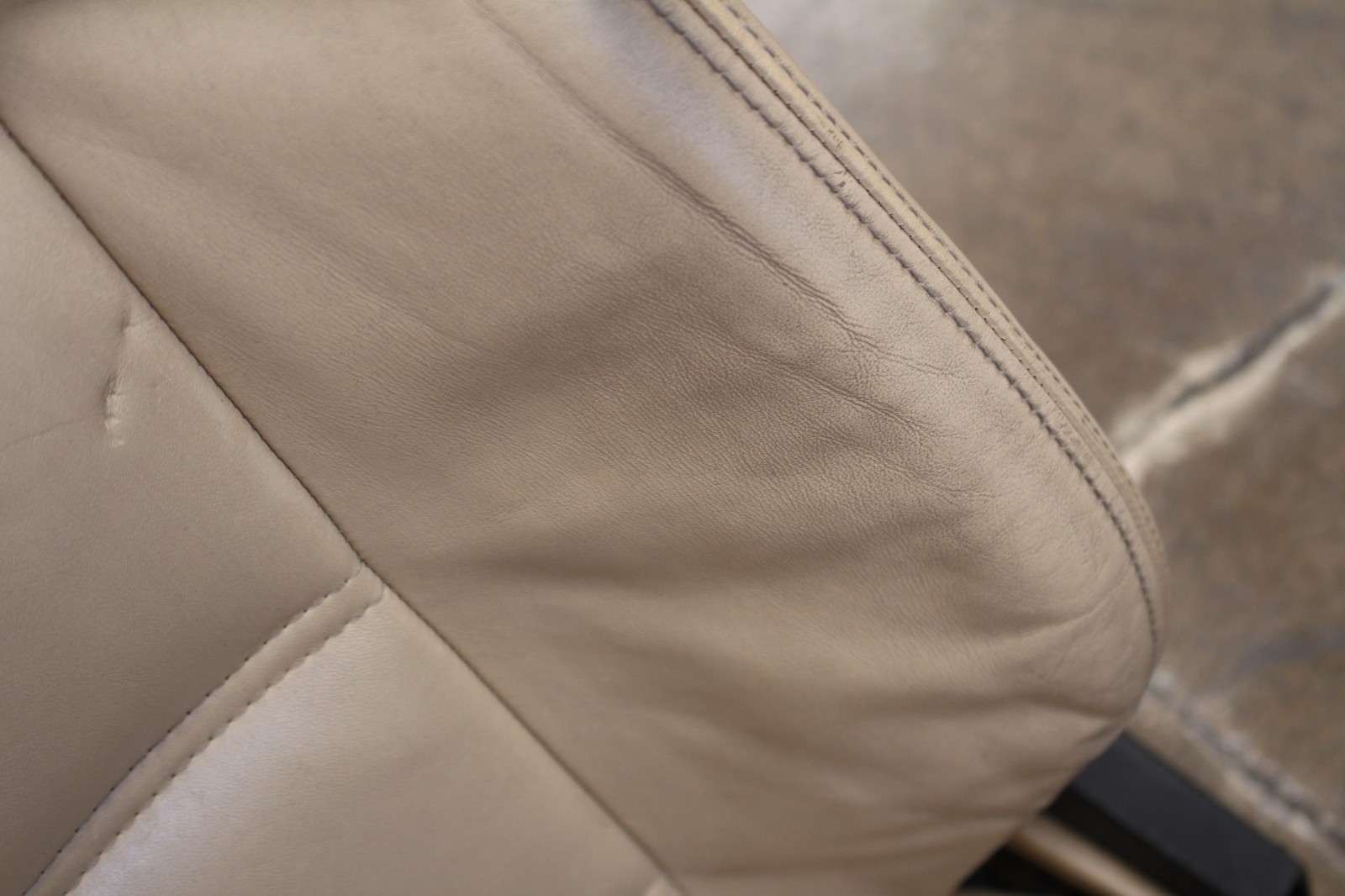 Lamborghini Gallardo, LH, Left, Front Seat, Cream, Dmg, Used, 400881003A