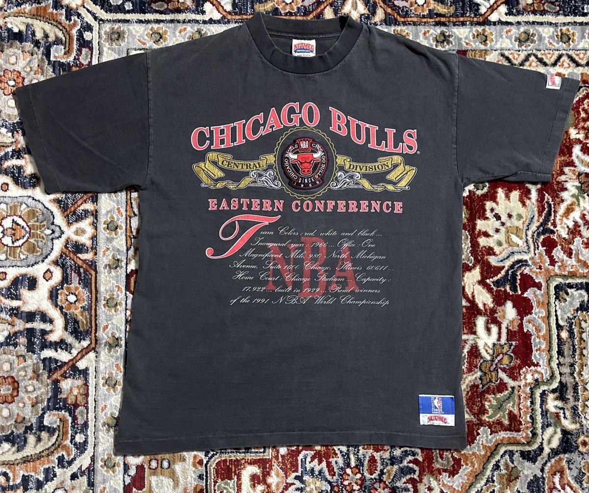 VTG Nutmeg NBA Chicago Bulls 1991 Championship T-Shirt Men's LARGE