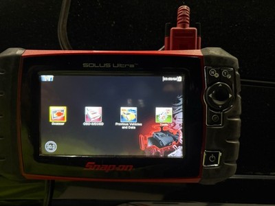 Snap-on SOLUS Ultra EESC318 Diagnostic Scanner OBD2 Works Needs Battery