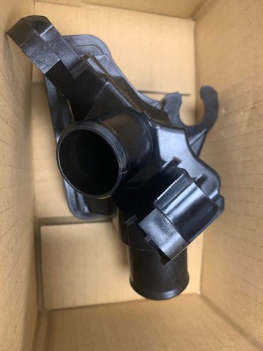 MAZDA Genuine OEM CAP SET,FILLER-RADIATOR PYML-15-17YG - Foto 3 di 4