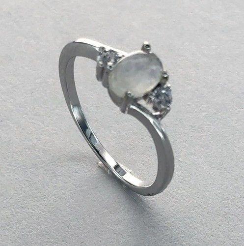 Anillo ovalado arco iris piedra lunar con 2 circonitas - varios tamaños plata esterlina 925 #105 - Imagen 7 de 8