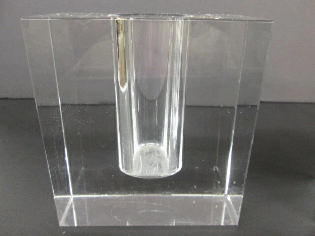 Candelabros cuadrados de vidrio Danya B 4,25" x 3,75" x 2" 1,5" apertura biselada Foto 2 de 4