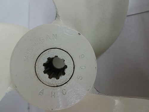 NUEVO MERCURY MARK 30 9.5x10 AL 3BLD. PROP AMC506 - Imagen 2 de 4
