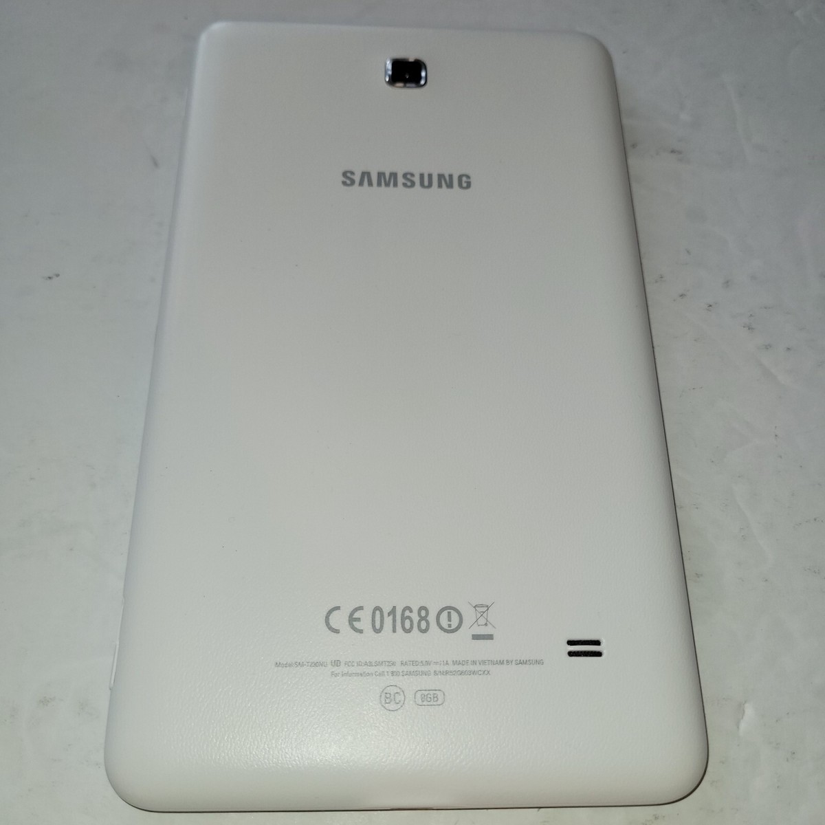 Samsung Galaxy Tab 4 7.0 - SM-T230NU - 7 in. - White - 8GB - WiFi