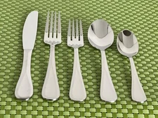Mikasa SATIN BRAVO Stainless 18/10 Center Ridge Flatware SMART CHOICE E27VG