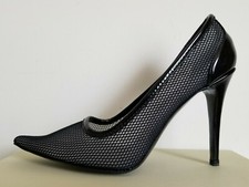 Stella McCartney CLASSIC Black PATENT Fishnet Pointy Toe Pumps 39.5 I LOVE SHOES