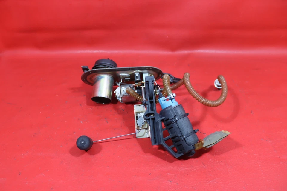 2007 HARLEY-DAVIDSON ELECTRA GLIDE ULTRA CLASSIC FLHTCUSE FUEL GAS PUMP W/ FLOAT Foto 3 de 4