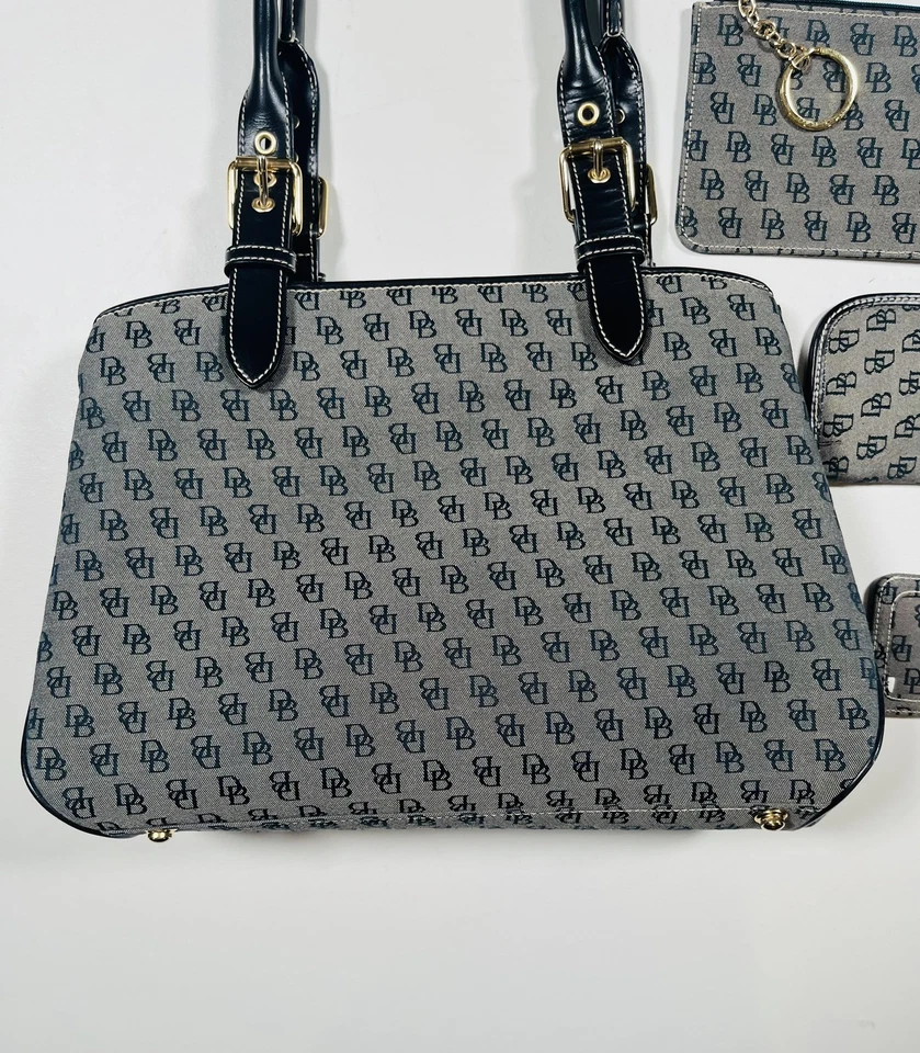 Conjunto de Bolso de Mano Dooney & Bourke para Mujer Grande Gris Negro Firma Logo Cartera Cartera Foto 2 de 4