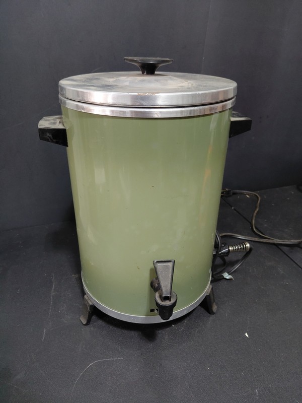 Vintage West Bend Coffee Maker 30 Cup Urn Avocado Green 1971 Electric Percolator