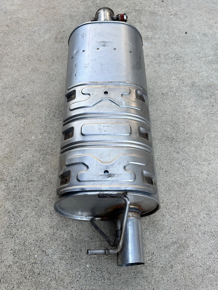 Silenciador de escape con válvula 2021/2024 Cadillac Escalade/Yukon 6,2 OEM Foto 2 de 4
